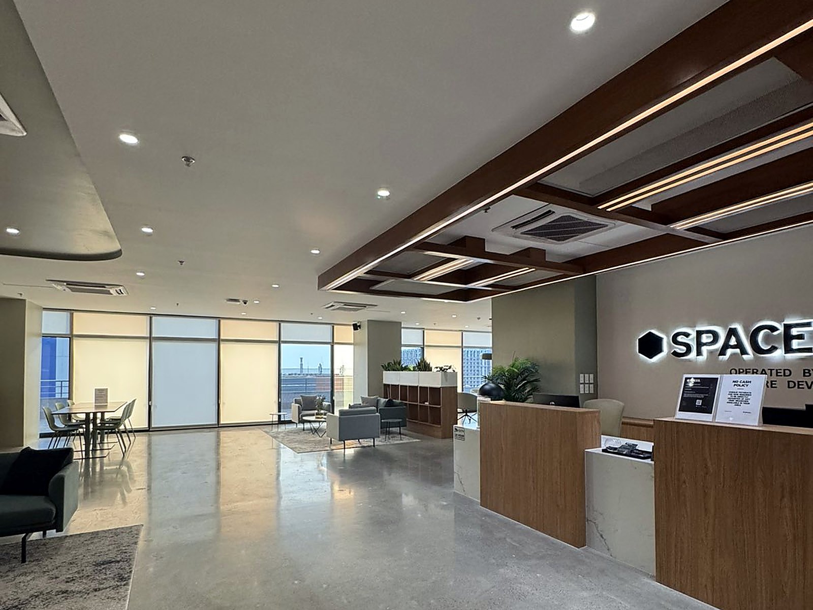 Sinocan Corporate Center — Spaces by IWG — 9th Floor